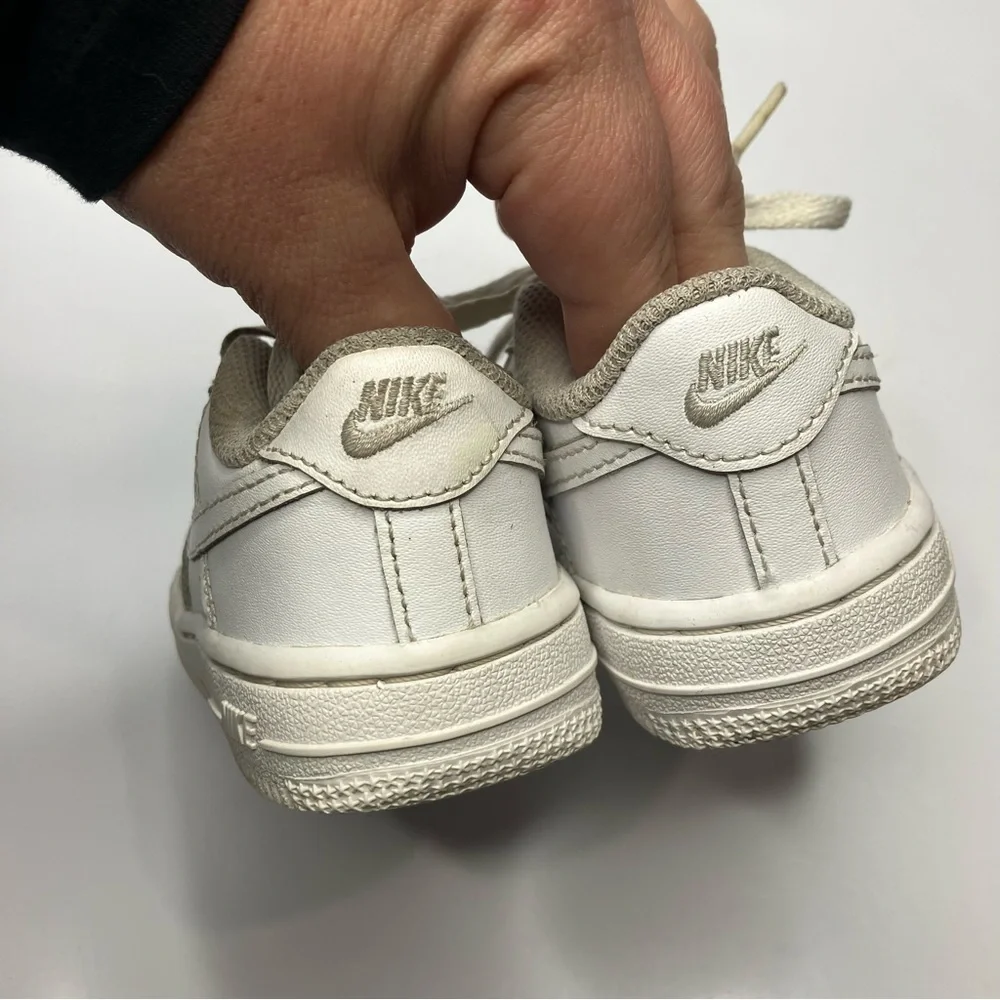 Nike Air Force 1 all‎ white size 7C